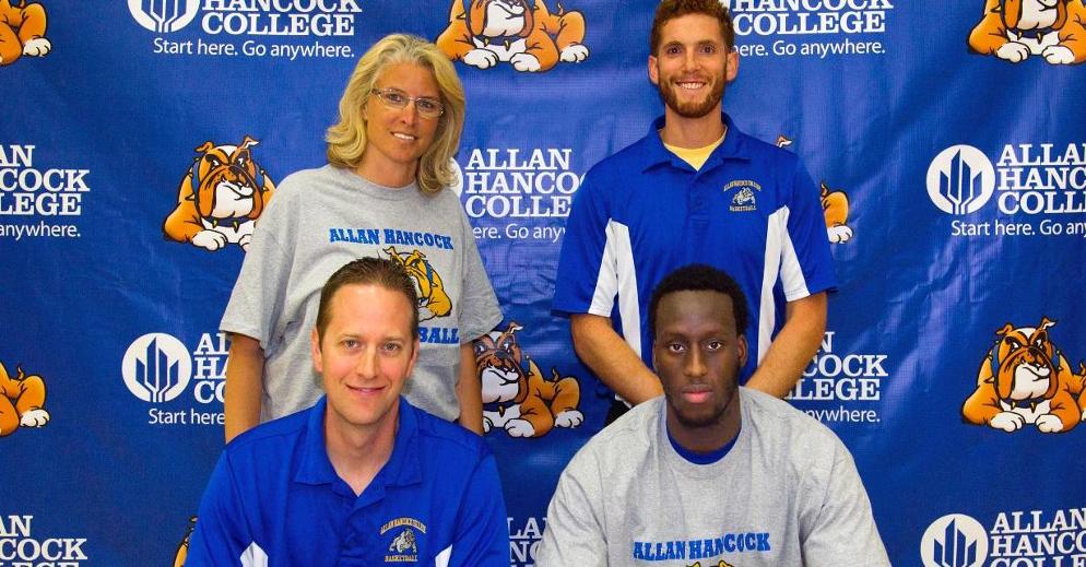 Hancock Men's Basketball Player Tew Signs with Division I-Level Niagara University