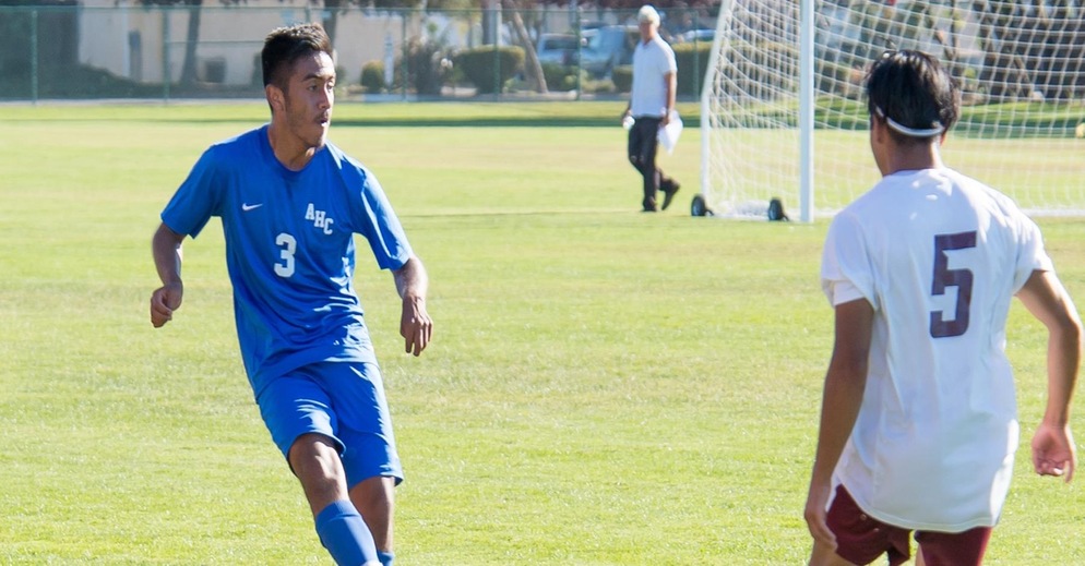 Men's Soccer Player Juan Rios Named to 2018 CCCSCA Scholar-Athlete Team