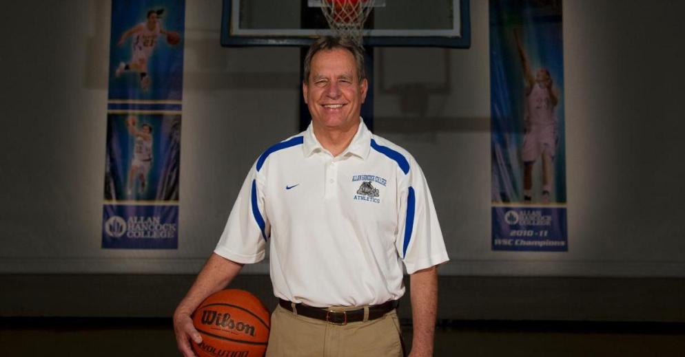 Hancock Women's Basketball Coach Cary Nerelli Inducted into NSBCART Hall of Fame