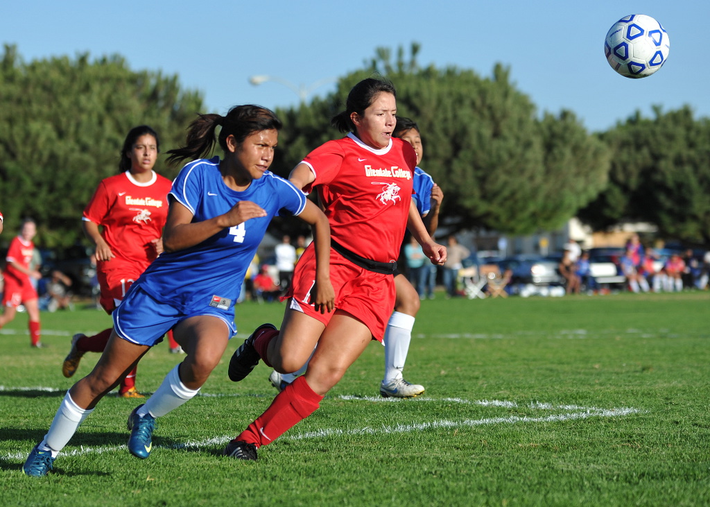 Women's Soccer Off to a Strong Start